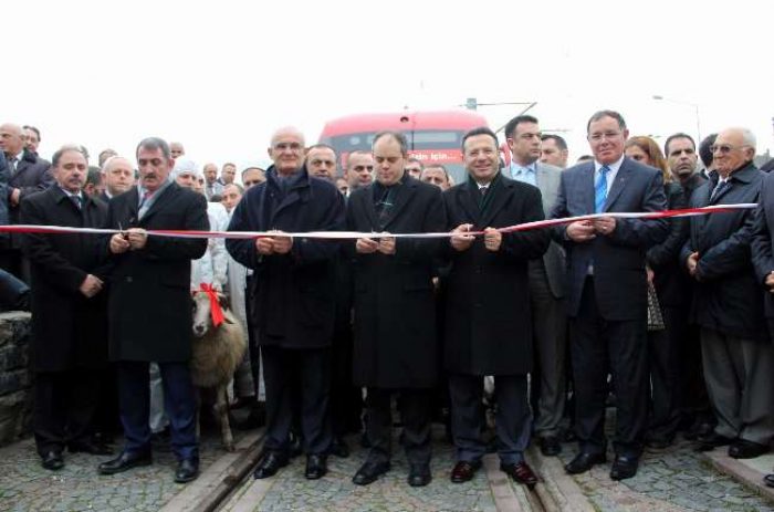 İlk a&ccedil;ılışını yaptı