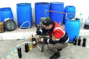 Bursa'da yılbaşında sahte i&ccedil;ki operasyonu