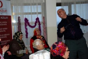 Yaşlılar i&ccedil;in eğlence d&uuml;zenlendi
