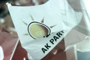 AK Parti'de vekil sayısı ka&ccedil;a d&uuml;şt&uuml;?