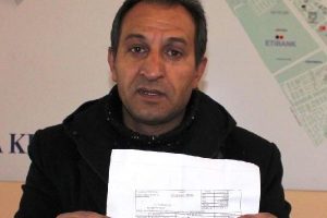 İşte b&uuml;y&uuml;k ikramiye biletini satan seyyar bayi