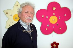 &Ccedil;i&ccedil;ekler takıya d&ouml;n&uuml;şt&uuml;