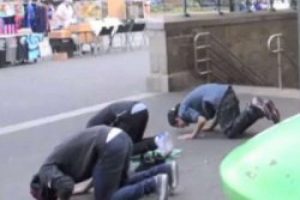 ABD sokaklarında namaz kıldılar