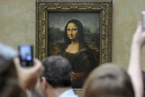 Mona Lisa doğduğu yere geri d&ouml;ns&uuml;n!