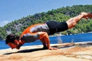 Ashtanga yoga yapmaya başladı...