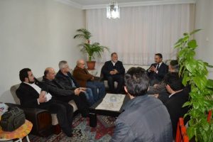 Başkan komşuları dinliyor
