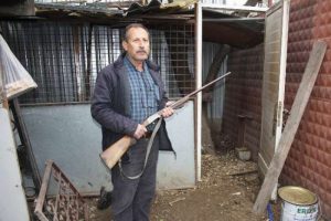 K&uuml;meste hırsız n&ouml;beti