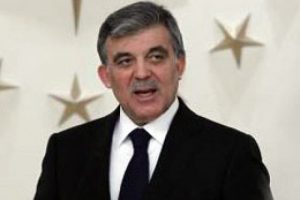 Abdullah G&uuml;l suskunluğunu bozuyor