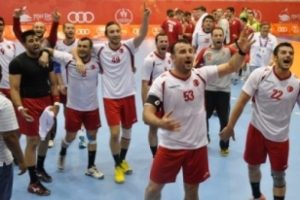 Milliler komşuyu devirdi