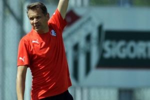 "El ele verirsek 2.yarıda Avrupa hedefini yakalarız"