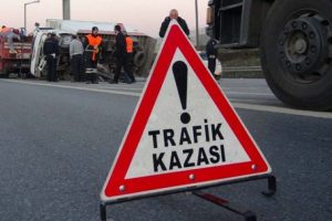 S&uuml;r&uuml;c&uuml;ler trafikte kaza riski altında