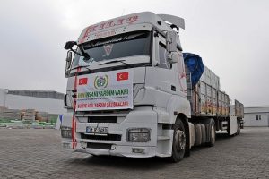 İHH'dan "Suriye'ye bin tırlık yardım filosu" kampanyası