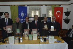 "&Ouml;zg&uuml;n eserleri kente kazandırıyoruz"
