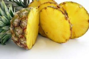 Yara ve &ccedil;&uuml;r&uuml;kler i&ccedil;in ananas t&uuml;ketin