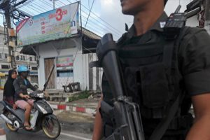 'Bizi ordudan koruyun!'