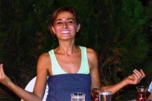 Yıldız Tilbe'den &uuml;zen karar