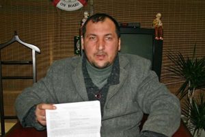 Otostop&ccedil;uyu aracına aldı ama..