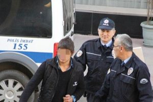 Ayrıldığı kız arkadaşını darp edince...