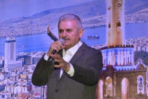 "İnsanları aşağılamadık, yalaka demedik, y&uuml;celttik"