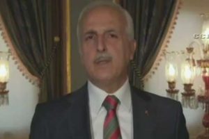 Vali Mutlu şiir okudu