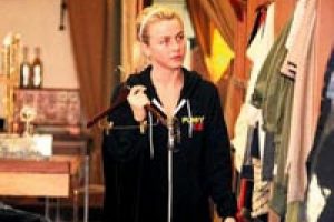 Julianne Hough rahatına &ccedil;ok d&uuml;şk&uuml;n...