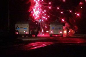 İzinsiz g&ouml;steriye polis m&uuml;dahalesi
