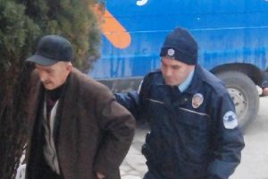 Seyyar hırdavat&ccedil;ı uyuşturucu mu satıyor?