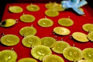 &Ccedil;eyrek altın 143 lira oldu