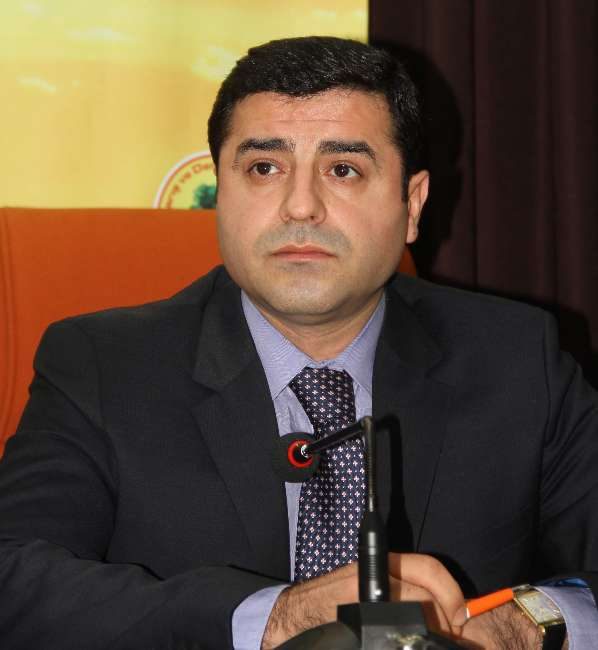 "Hi&ccedil;bir parlamenter tutuklanmamalı"