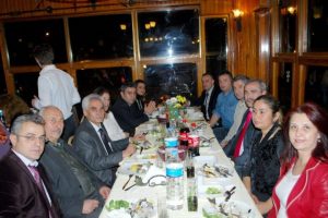 İdeal Yaşam Derneği &uuml;yeleri dayanışma yemeğinde buluştu