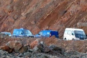Kamyonet u&ccedil;uruma yuvarlandı