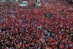 Yolsuzluğa karşı mitinge hazırlanıyor