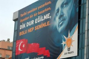 Başbakan pankartına tepki