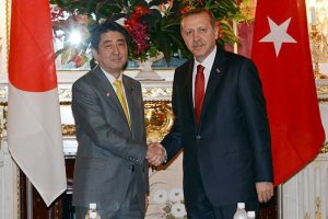 Başbakan Erdoğan, Abe ile bir araya geldi