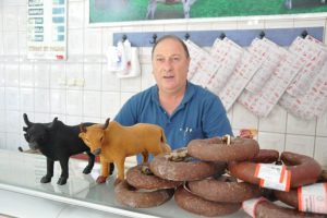Her &ouml;n&uuml;ne gelen hayvan alıp satamayacak