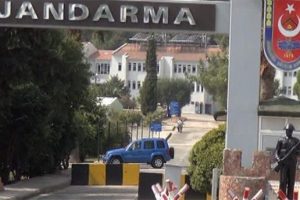 Komutanlığın bah&ccedil;esinde b&uuml;y&uuml;k şok