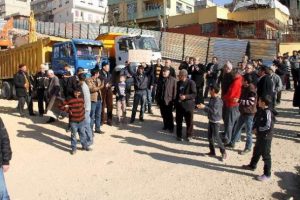 Mahalleli 5 yıldızlı otelin şantiyesini bastı