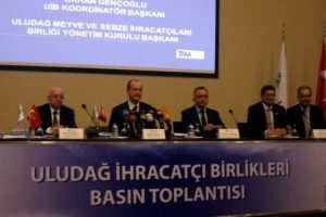 İhracatın lokomotifi yine otomotiv oldu