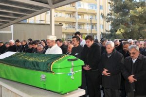 Nil&uuml;fer Kadın Korosu'nun acı g&uuml;n&uuml;