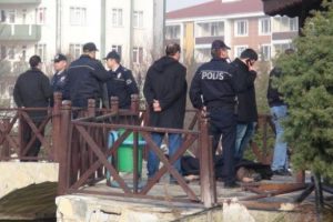 En acı tesad&uuml;f