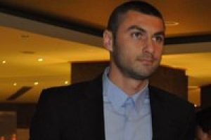 Burak'a eski aşkından şok g&ouml;nderme