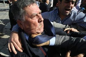 &Uuml;cra il&ccedil;eye s&uuml;r&uuml;ld&uuml;