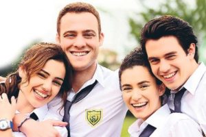 Dizi aşkı ger&ccedil;ek oldu