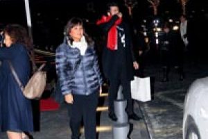 Ane-oğul alışverişe &ccedil;ıktı...