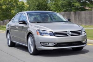 Volkswagen Passat Sport 2015'te geliyor!