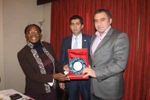 Kongo Devlet Başkan Yardımcısı'nın Oylat keyfi