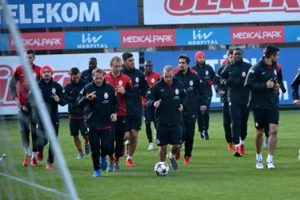 Galatasaray'a coşkulu karşılama!