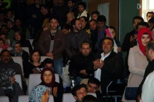 Kuradan ev &ccedil;ıkınca, g&ouml;zyaşlarını tutamadılar