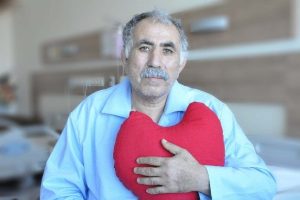 Kalbinde yırtık olan kişi son anda kurtarıldı