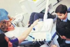 G&uuml;lben Ergen'e oğulları destek verdi